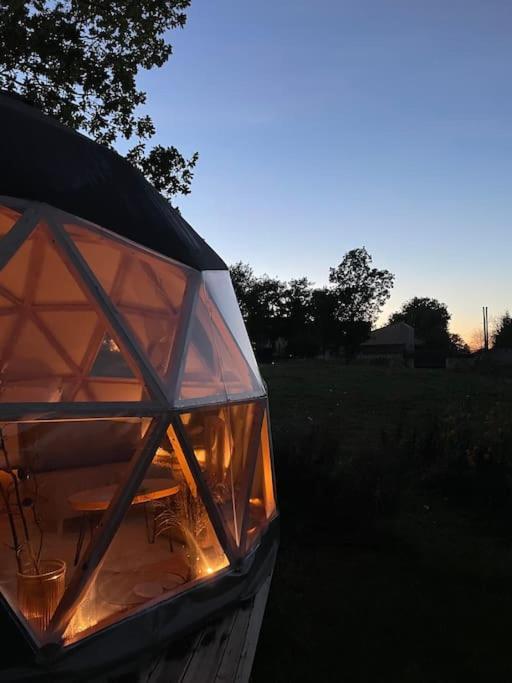 Dome Insolite Cedre Jacuzzi Et Petits Dejeuners Inclus Lagraulet-du-Gers Luaran gambar