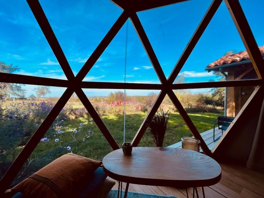 Dome Insolite Cedre Jacuzzi Et Petits Dejeuners Inclus Lagraulet-du-Gers Luaran gambar