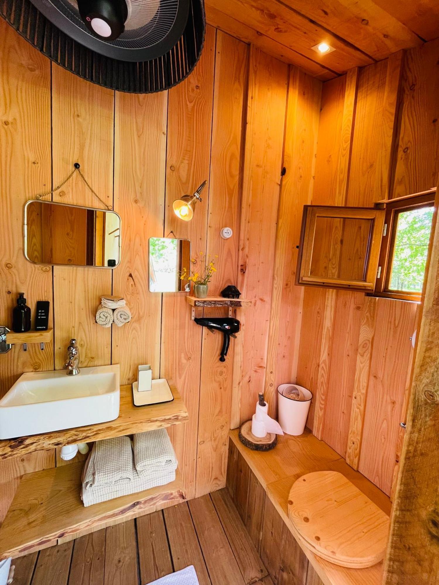 Dome Insolite Cedre Jacuzzi Et Petits Dejeuners Inclus Lagraulet-du-Gers Luaran gambar